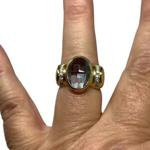 Gold plated synthetic blue gemstone Size 9 excellent, Like New, condition